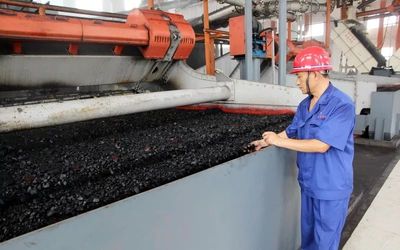 《中国煤炭报》整版报道滨湖煤矿薄煤层开采的优“智”品牌